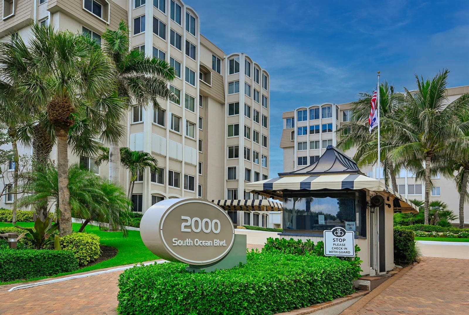 2000 S Ocean Boulevard 208 photo 2