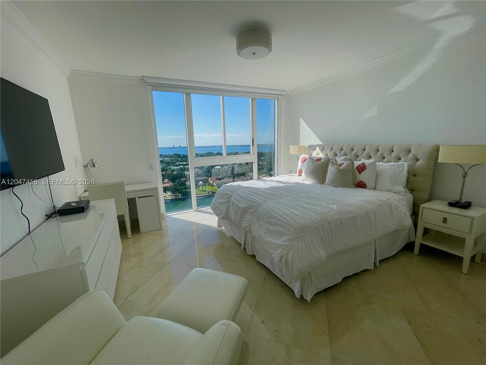 4775 Collins Ave 2305 photo 11