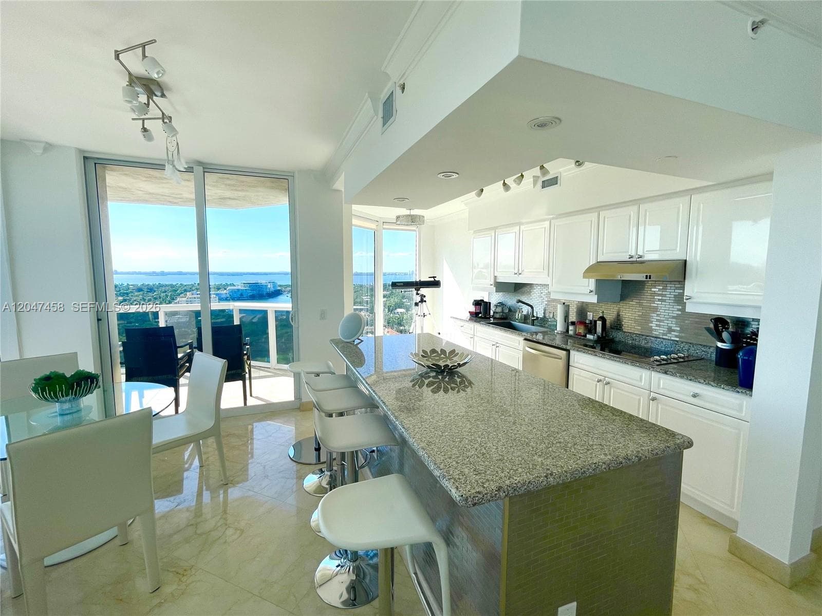 4775 Collins Ave 2305 photo 8