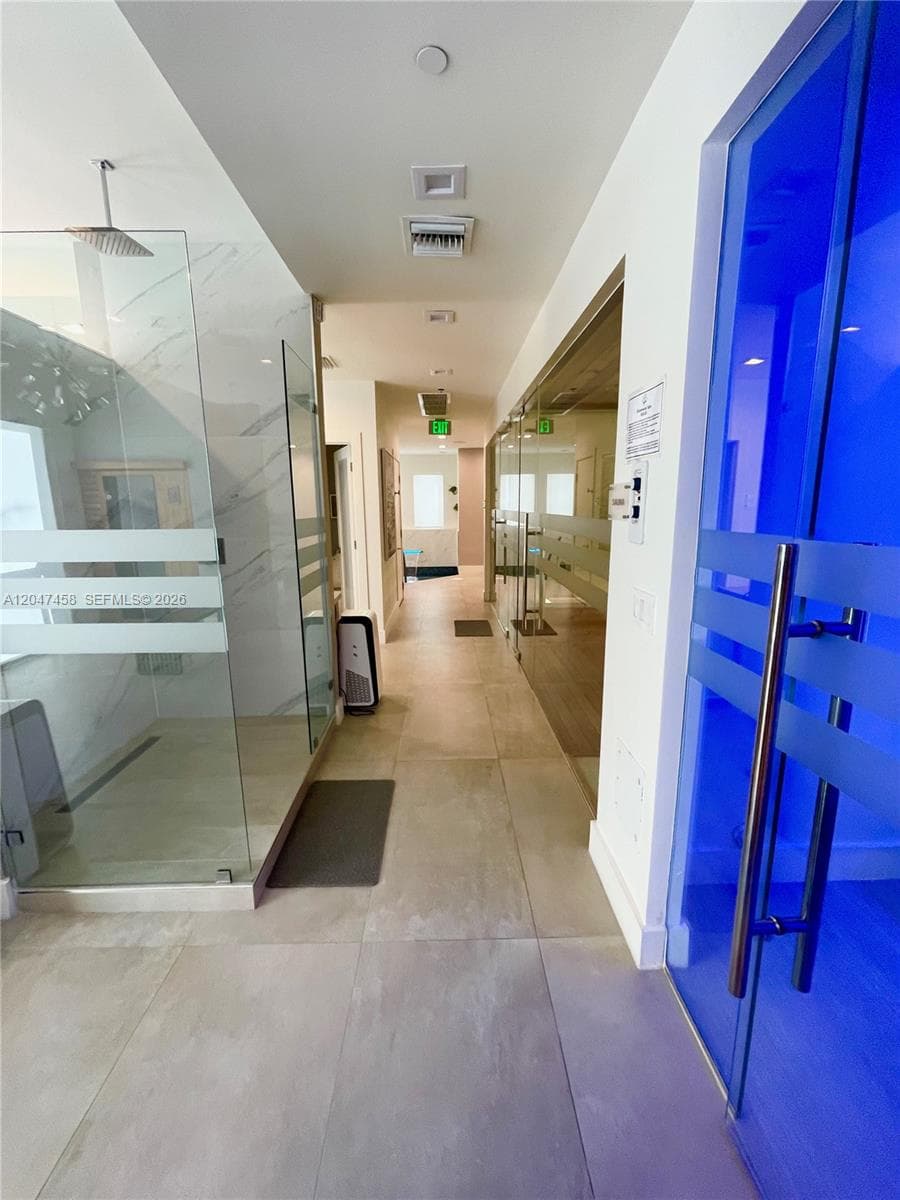 4775 Collins Ave 2305 photo 25