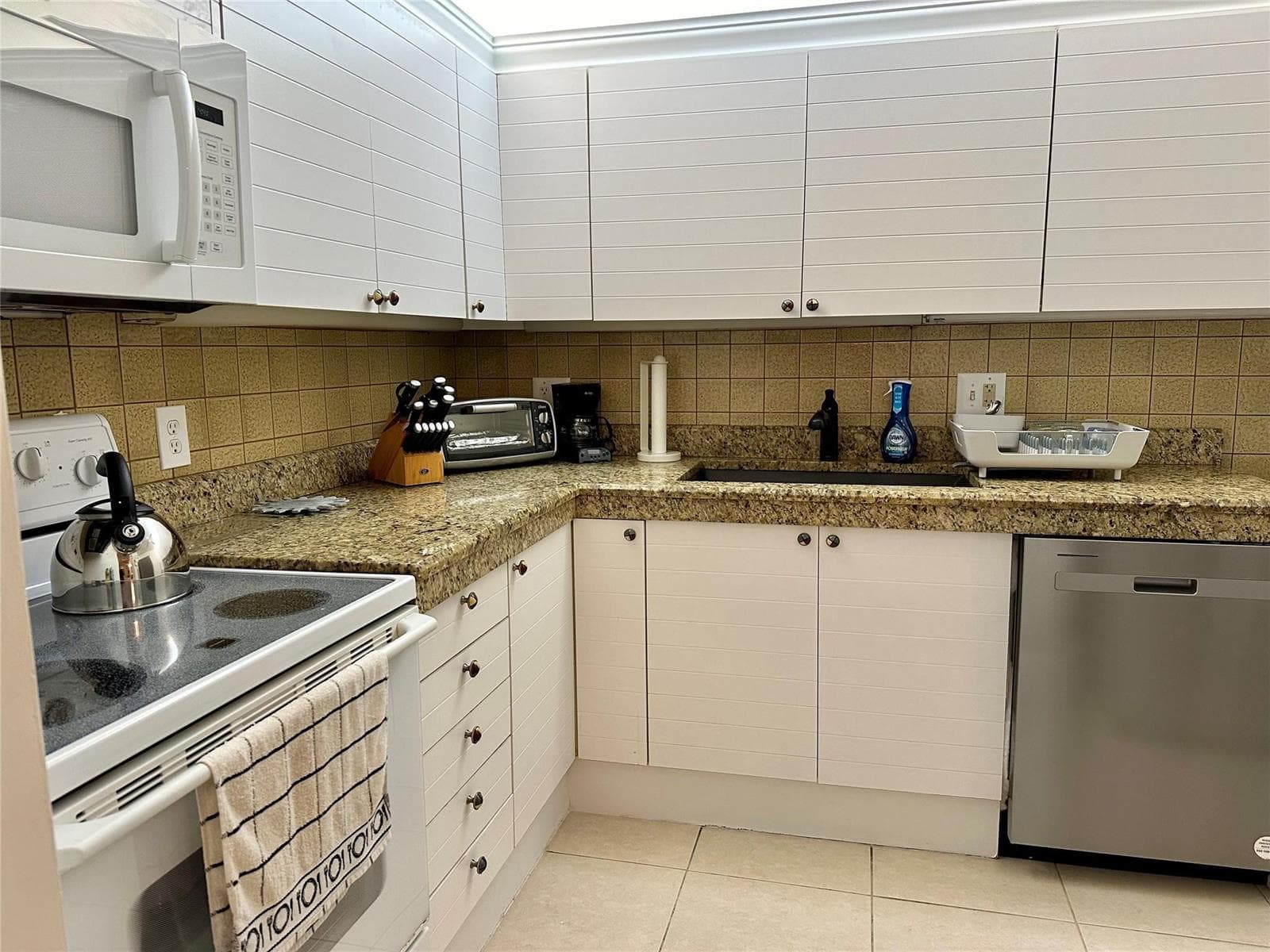 6449 Bay Club Drive 3 photo 12