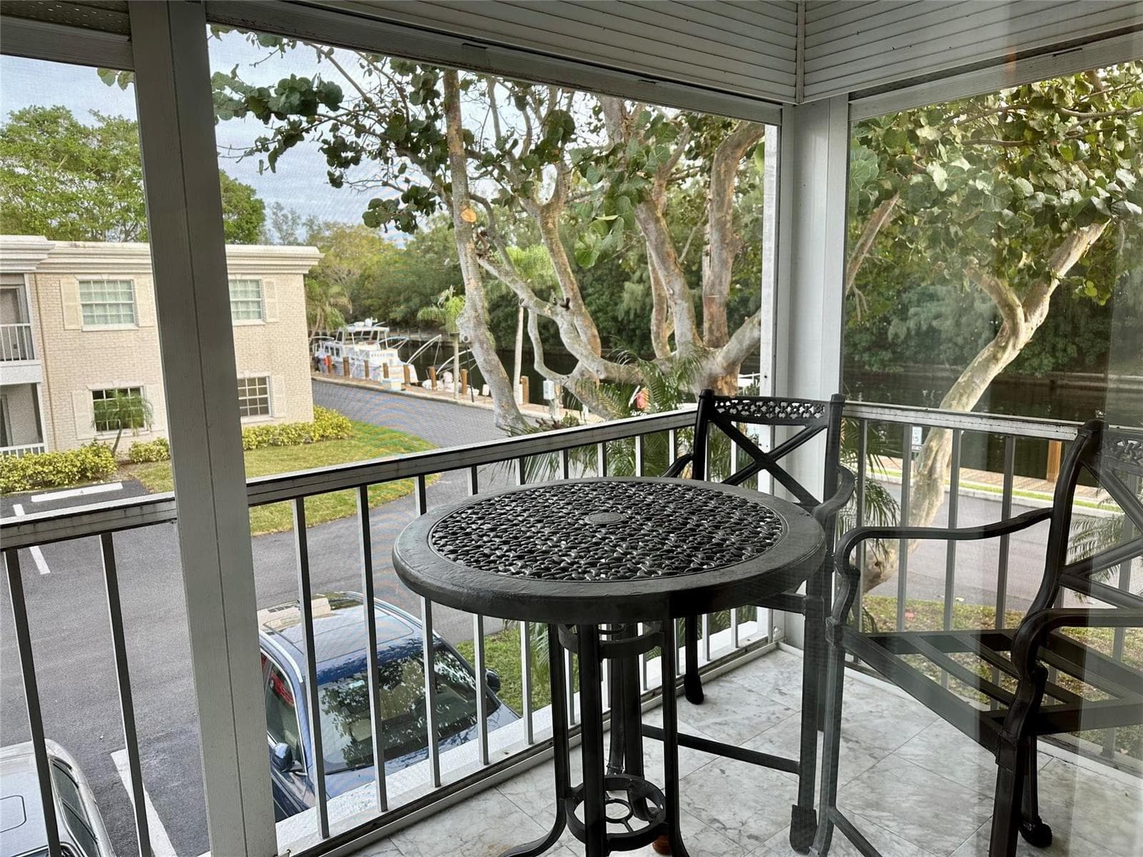 6449 Bay Club Drive 3 photo 8