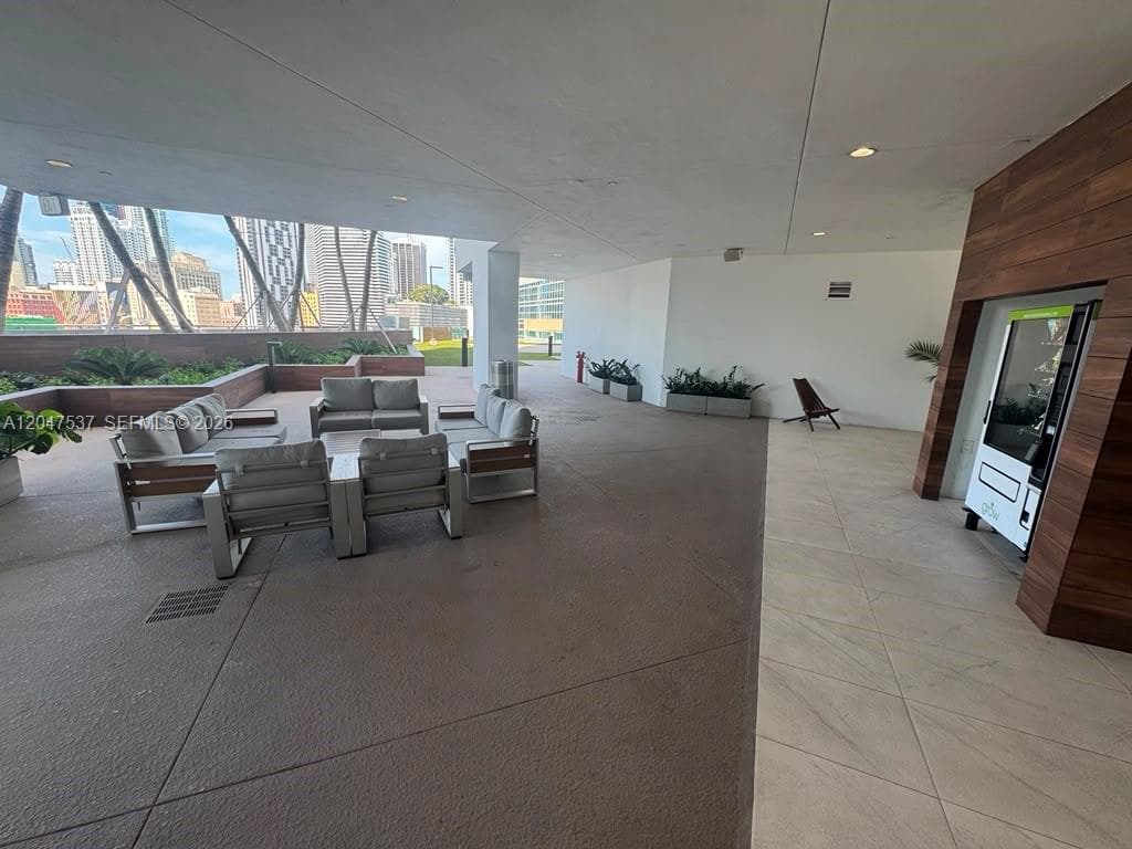 350 S Miami Ave 3304 photo 17