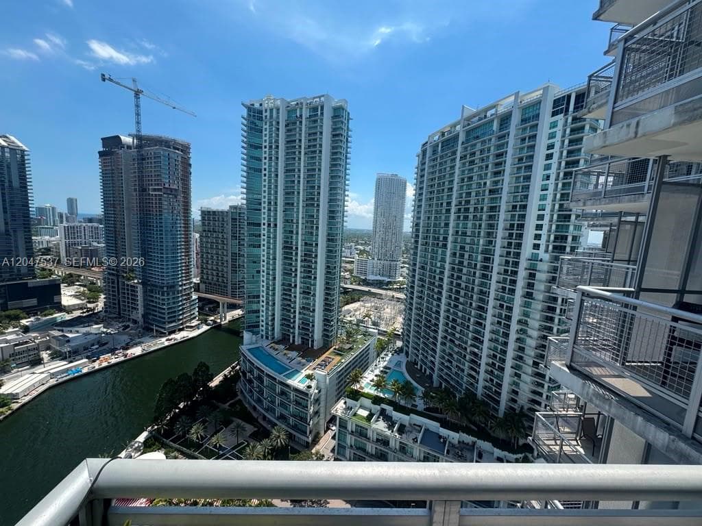 350 S Miami Ave 3304 photo 10