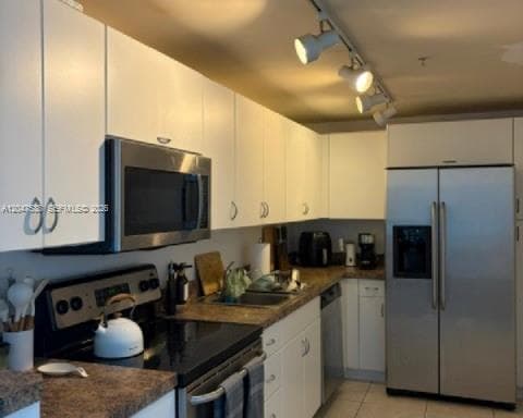 7501 E Treasure Dr 5J photo 7
