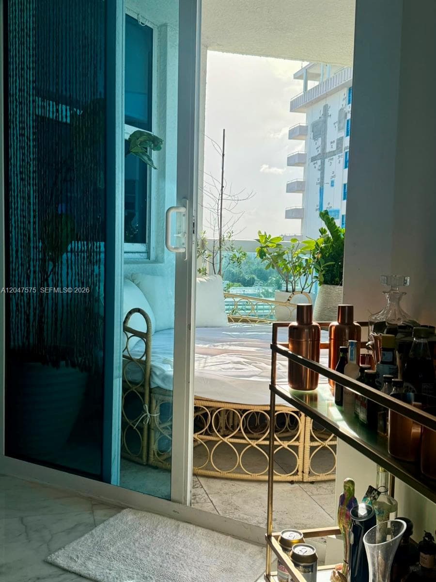 9201 Collins Ave 826 photo 14