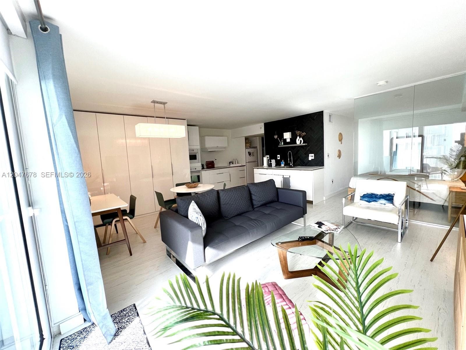 345 Ocean Dr 525 photo 5