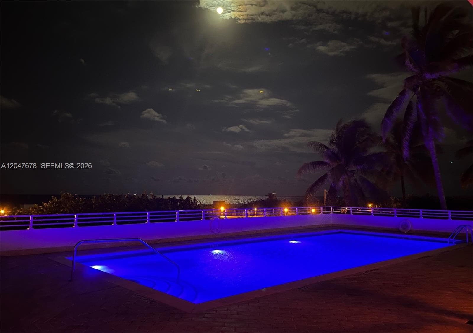 345 Ocean Dr 525 photo 18