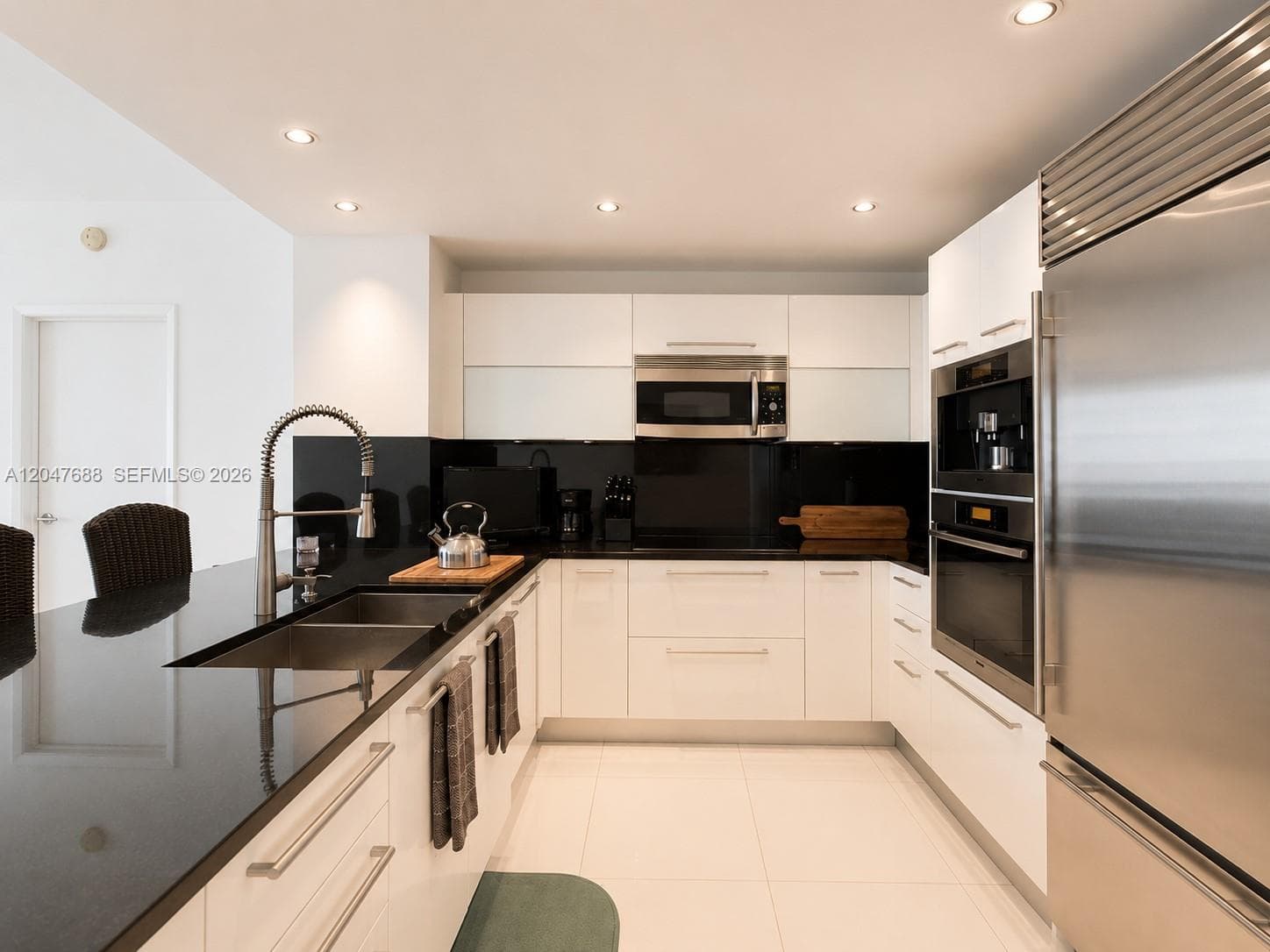 17121 Collins Ave 1602 photo 8