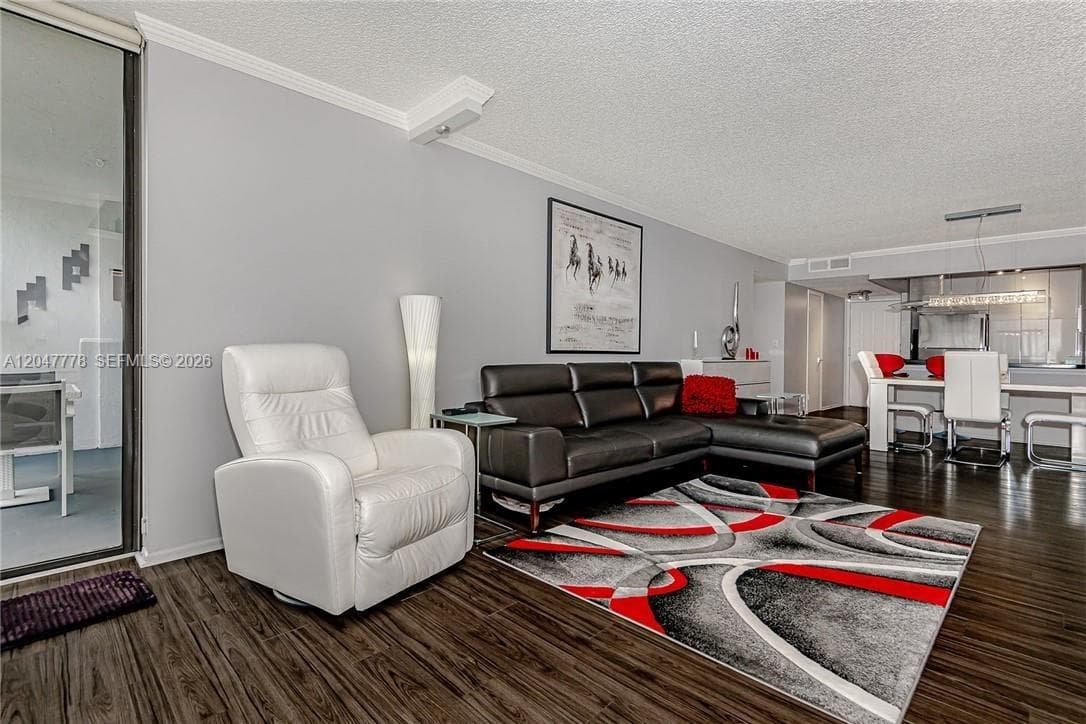 200 Leslie Dr 926 photo 6