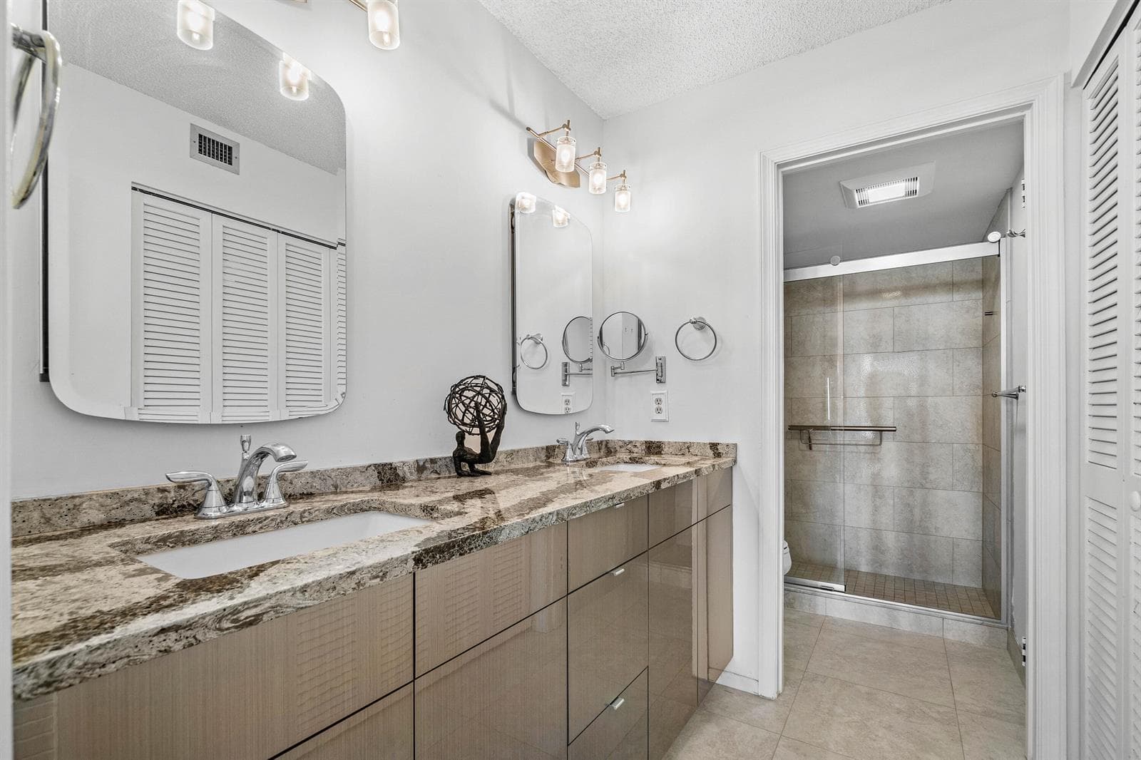 5380 N Ocean Drive N 5g photo 24