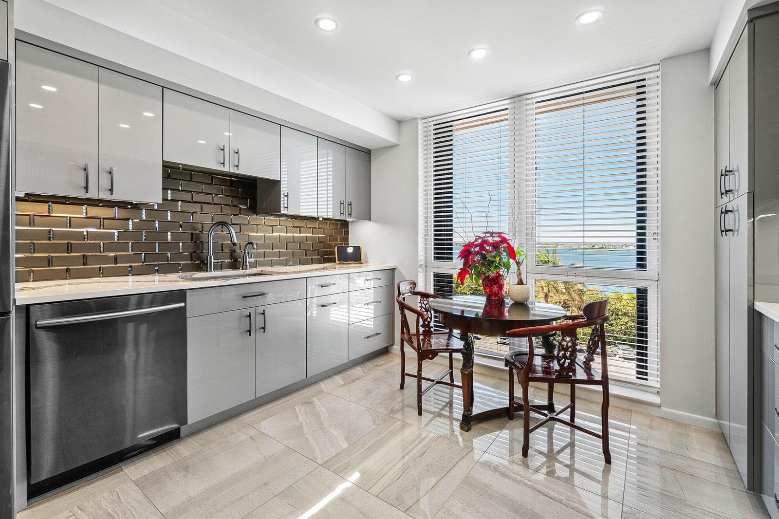5380 N Ocean Drive N 5g photo 8
