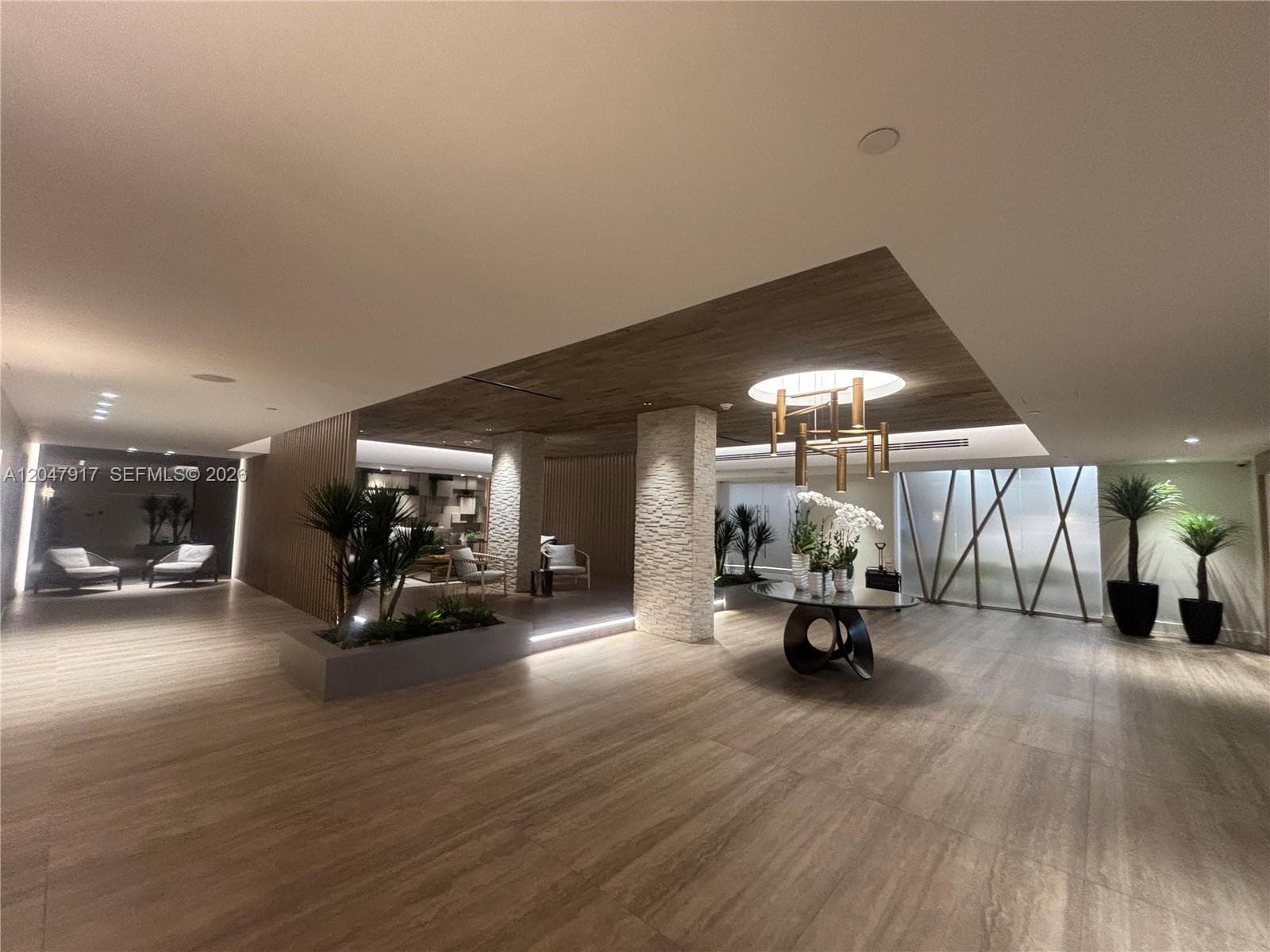 2301 Collins Ave 833 photo 6