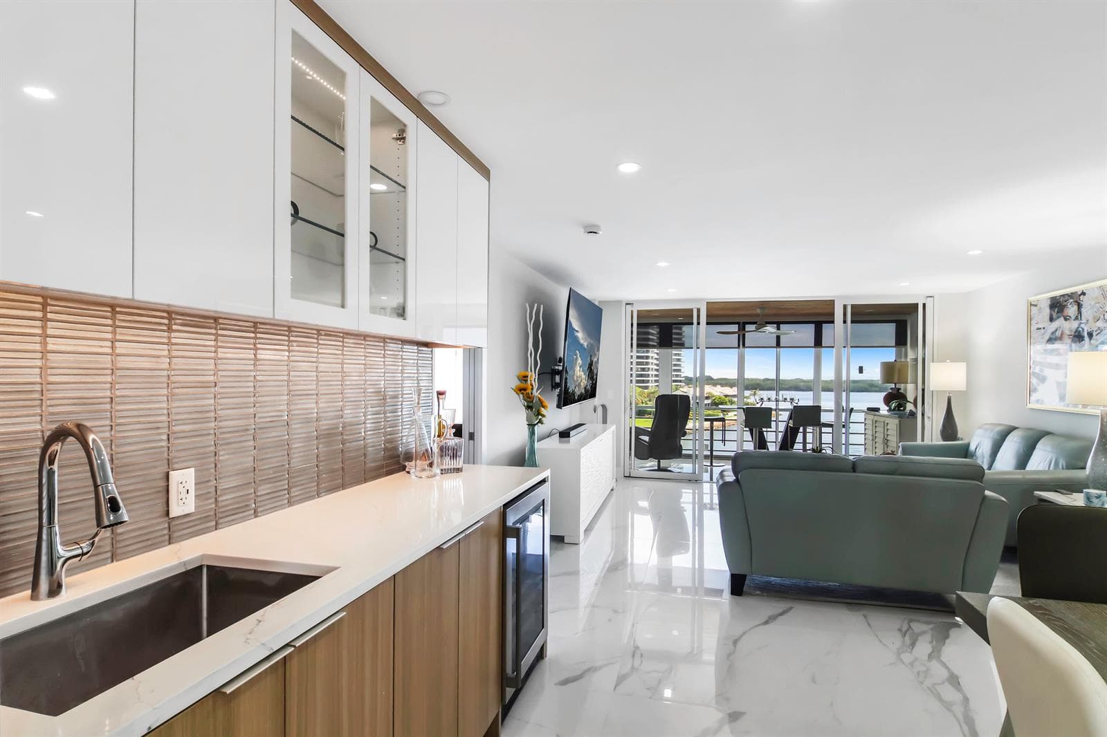 44 Yacht Club Drive 611 photo 2