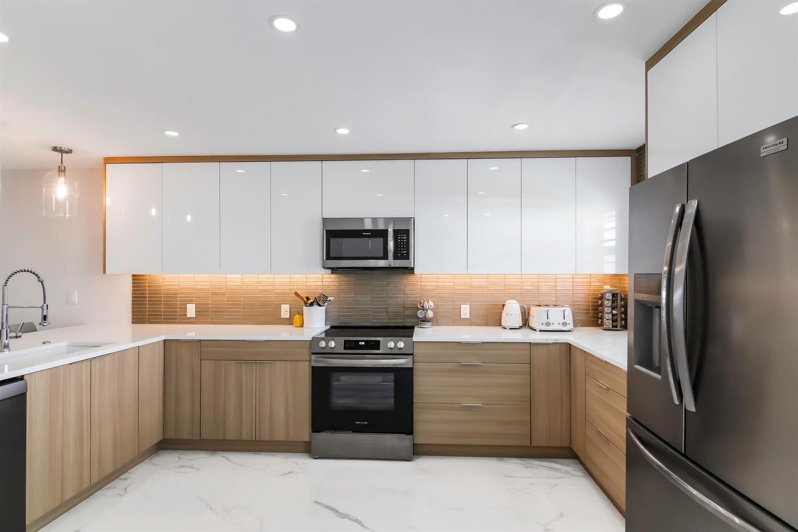 44 Yacht Club Drive 611 photo 3