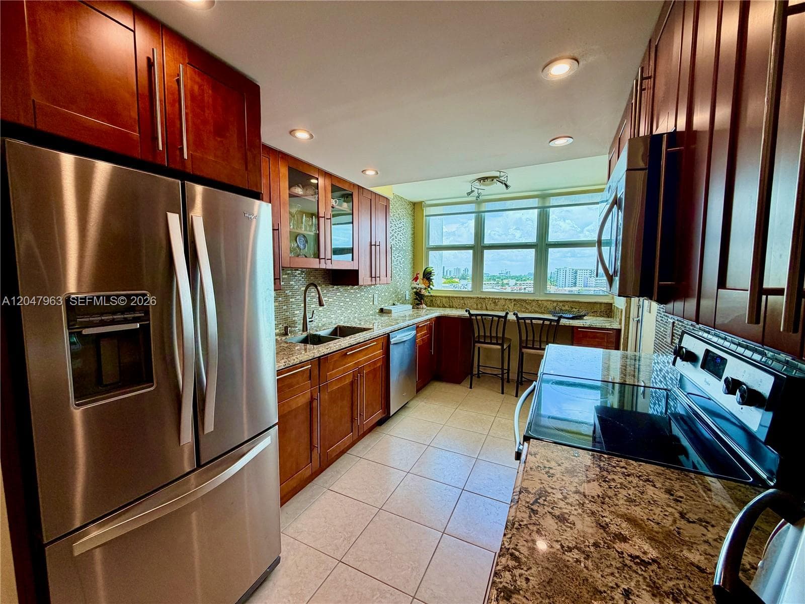 100 Golden Isles Dr 901 photo 23