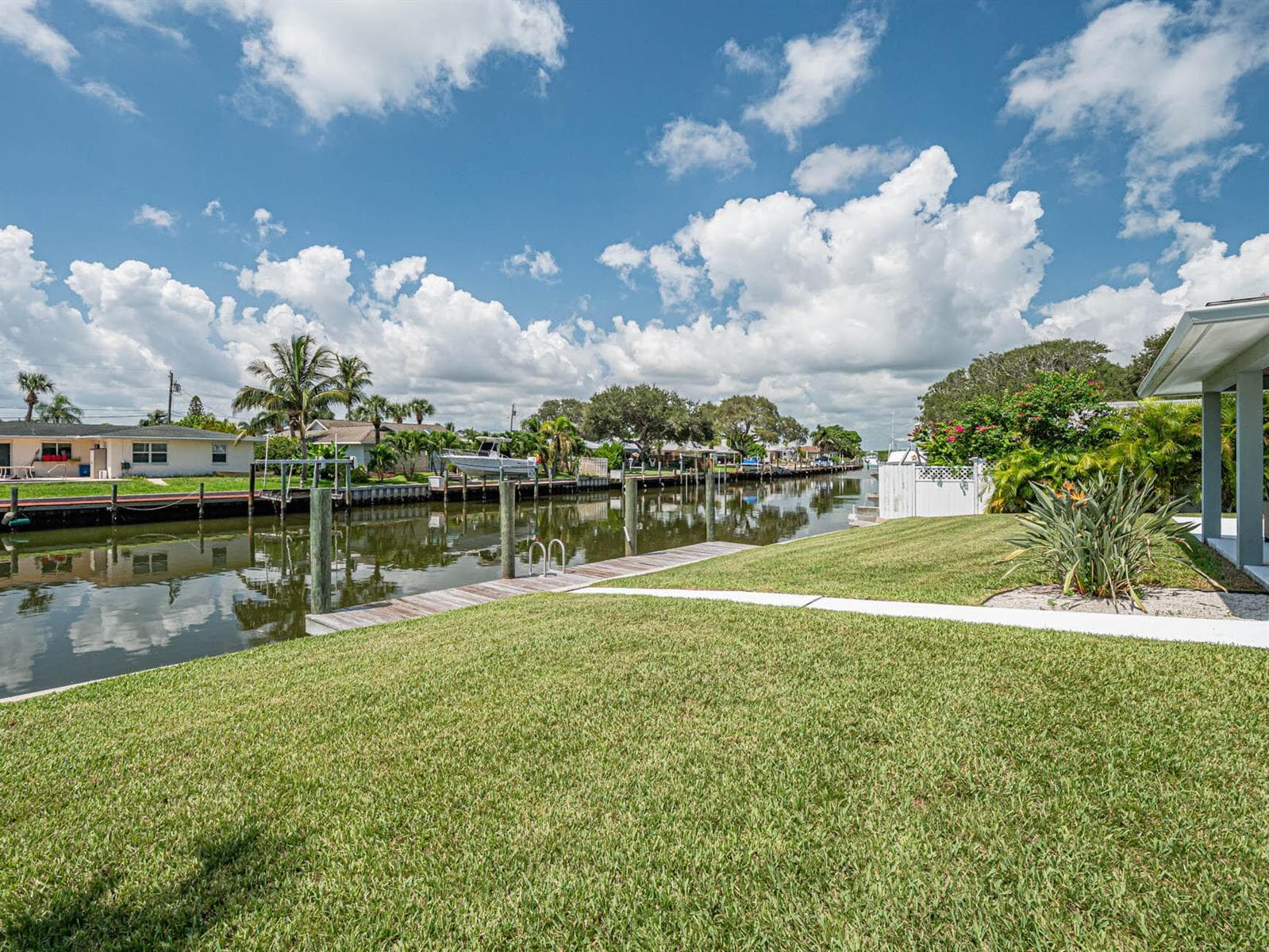 255 Marina Drive photo 18