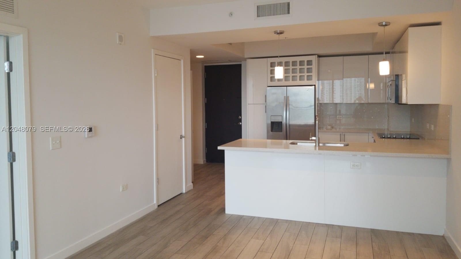 999 SW 1st Ave 3308 photo 7