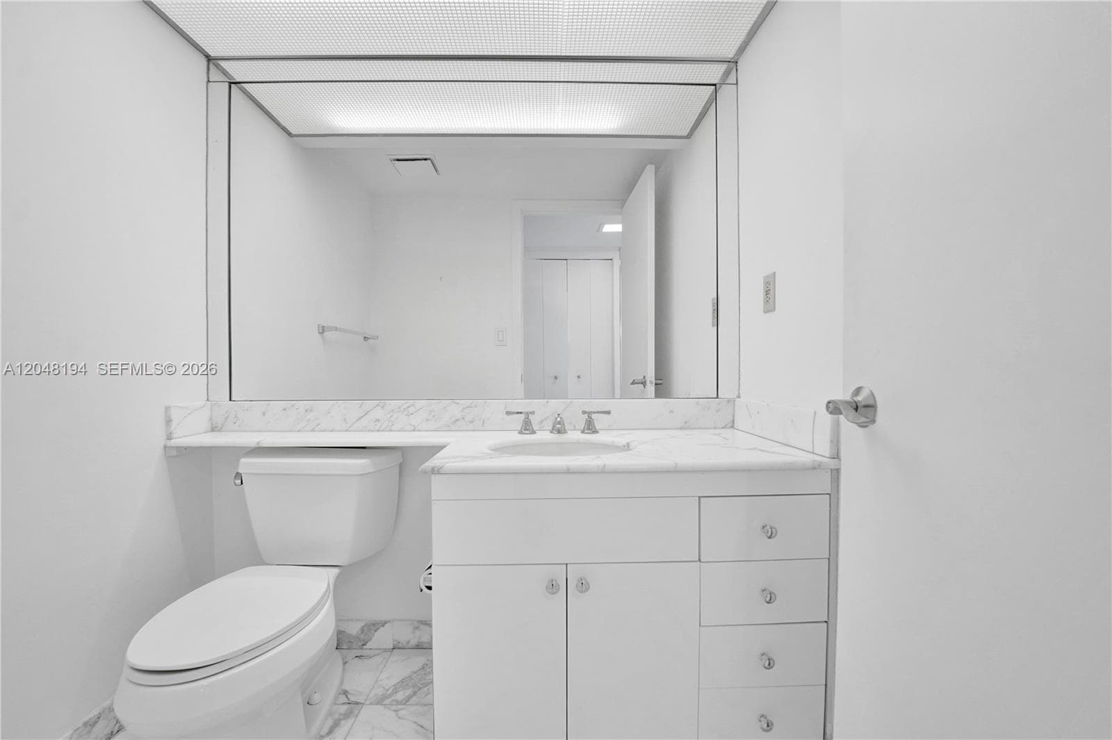 19707 Turnberry Way 16C photo 23