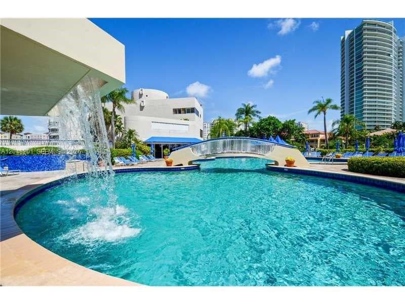 19707 Turnberry Way 4L photo 21