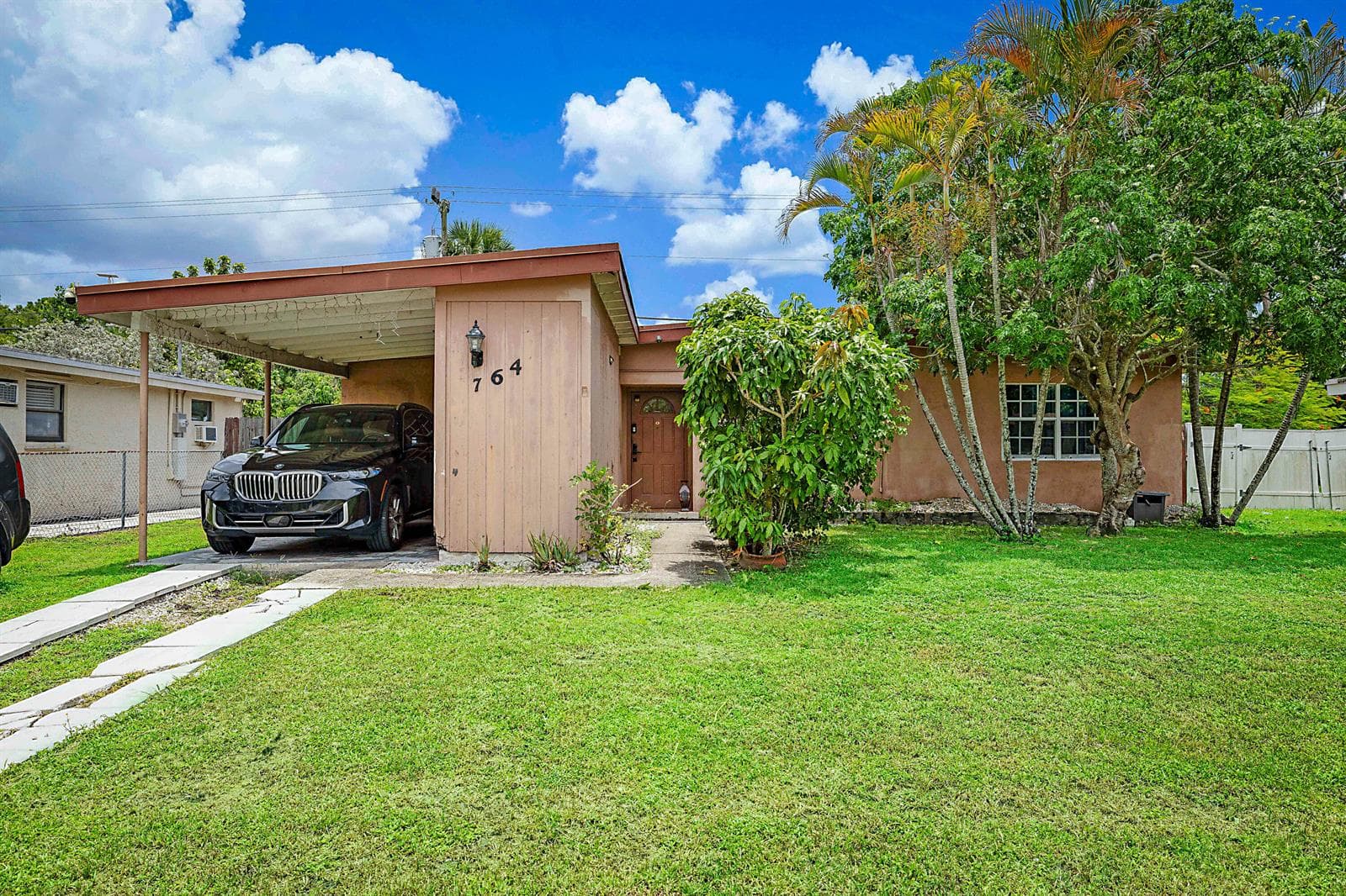 764 Camellia Drive photo 6