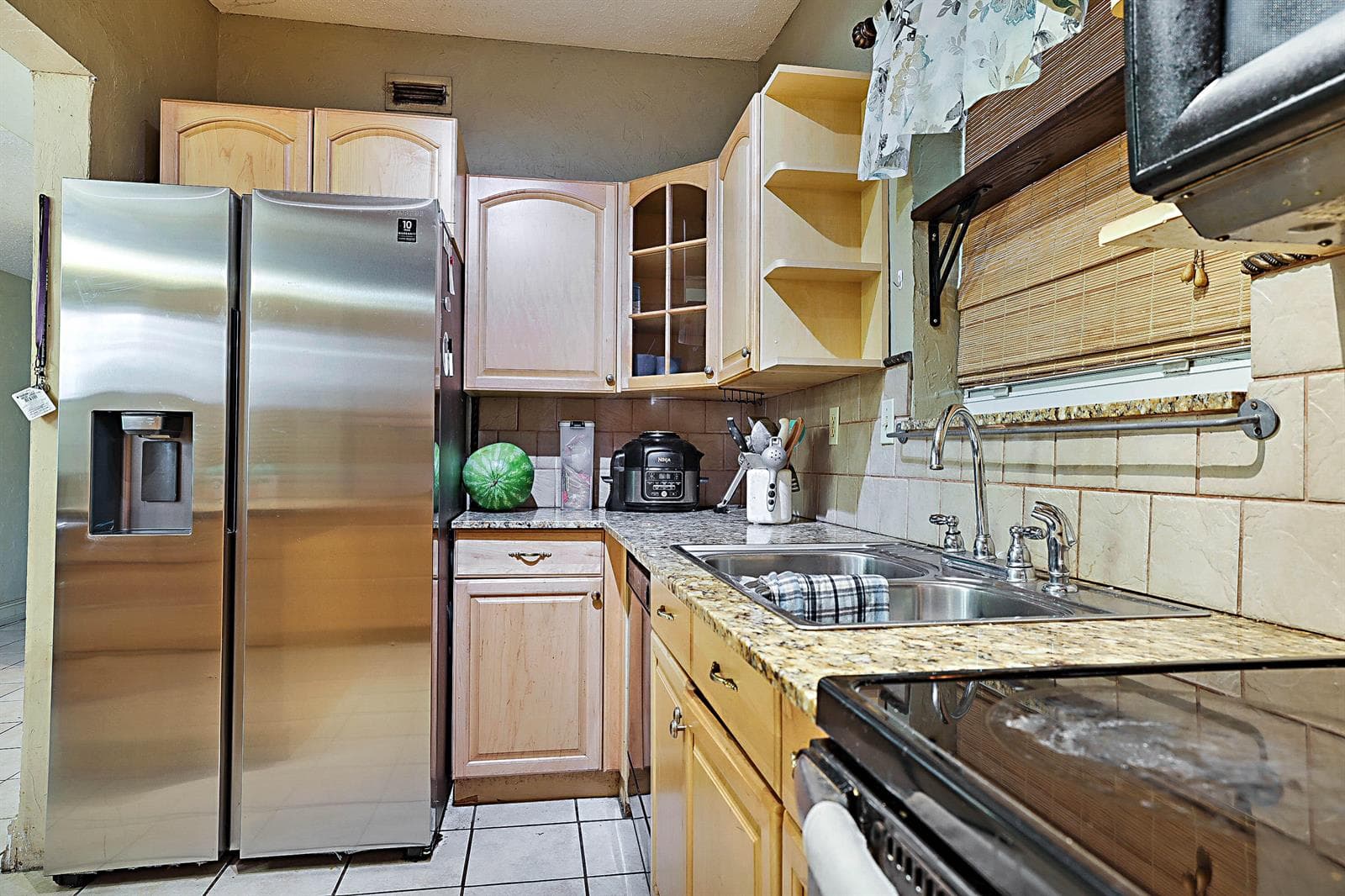 764 Camellia Drive photo 14