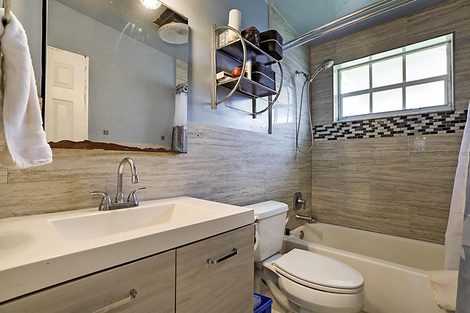 764 Camellia Drive photo 18