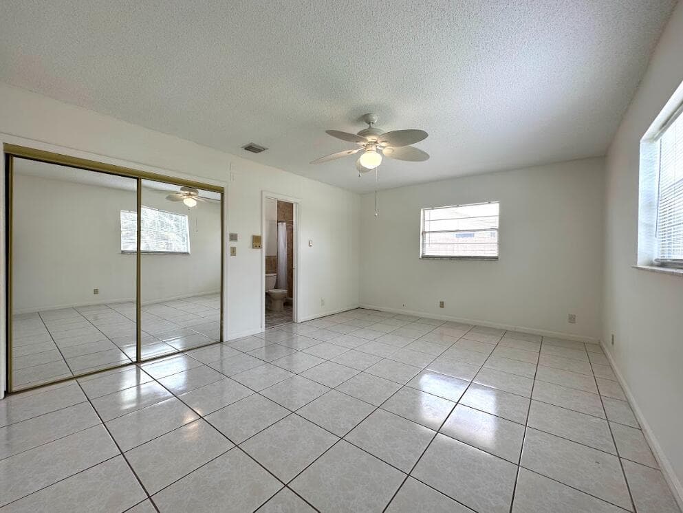 1292 Essex Drive photo 6