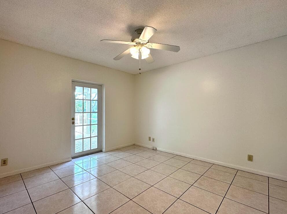 1292 Essex Drive photo 13