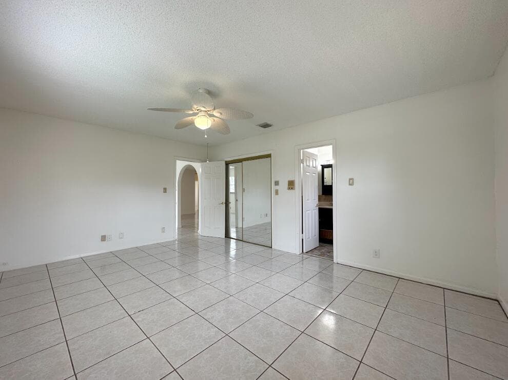 1292 Essex Drive photo 7