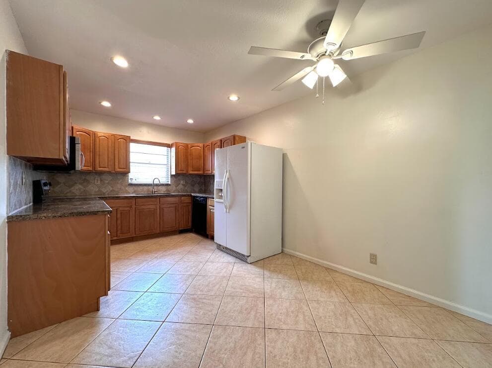 1292 Essex Drive photo 10