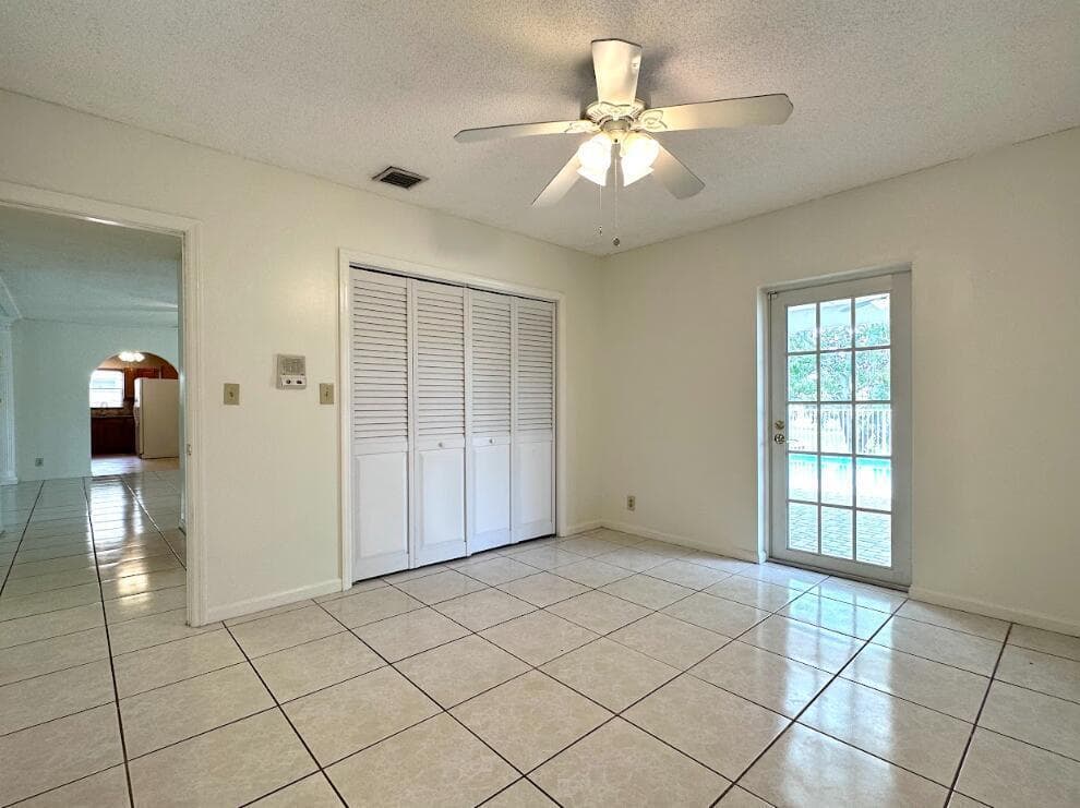 1292 Essex Drive photo 14