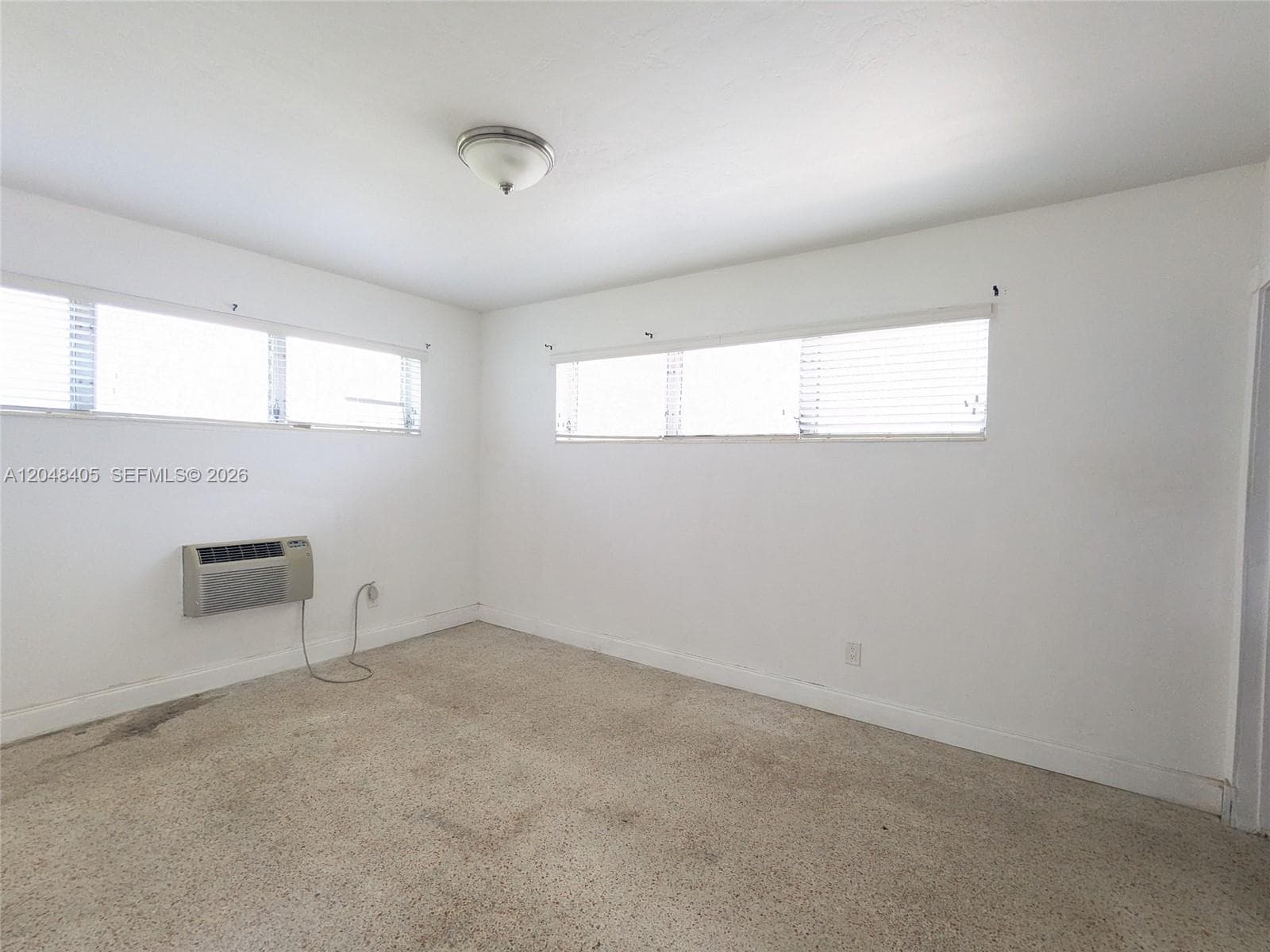 7805 Crespi Blvd 1 photo 12