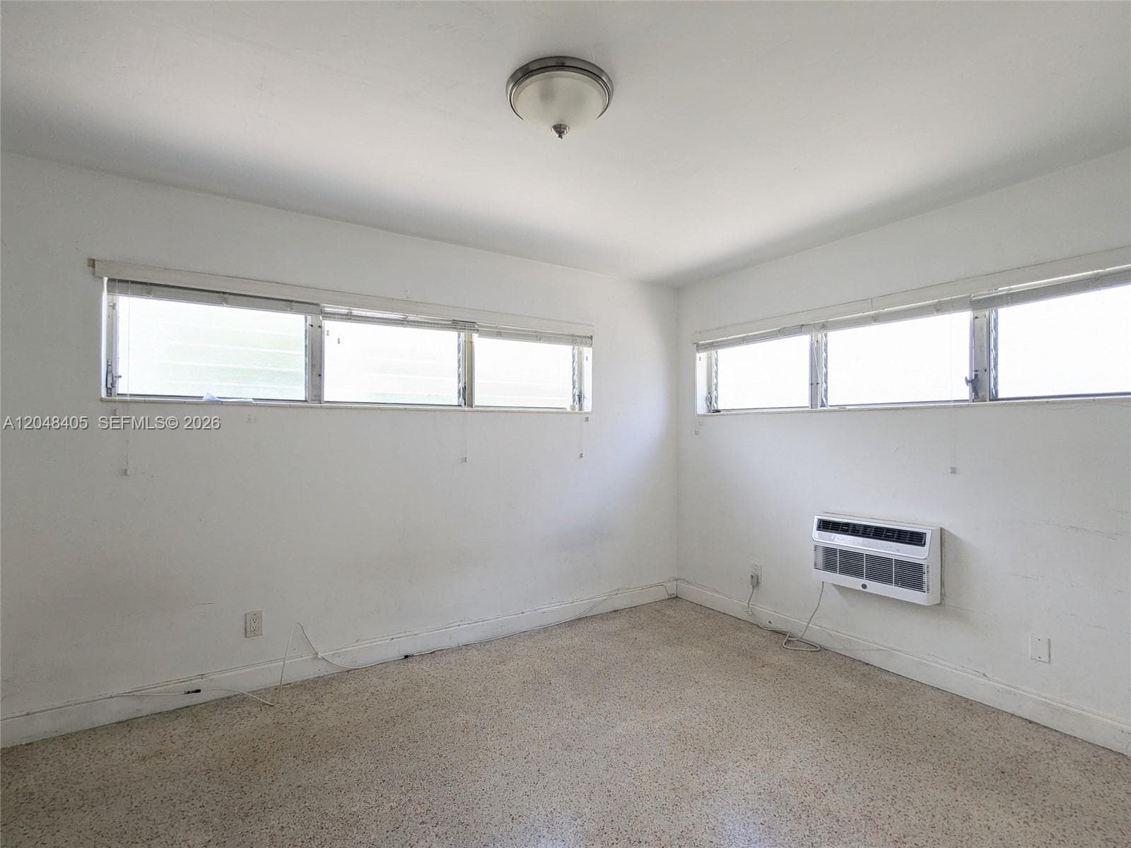 7805 Crespi Blvd 1 photo 8