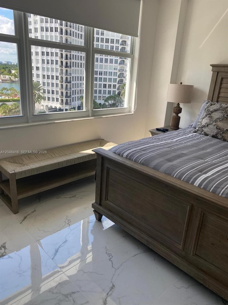 5601 Collins Ave 722 photo 21