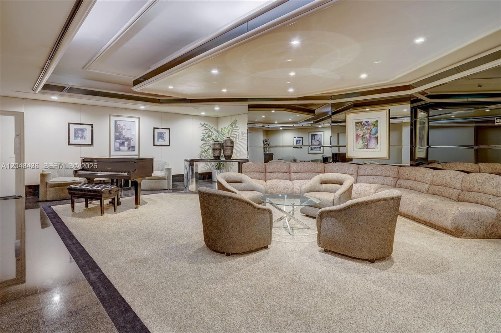 20191 E Country Club Dr 802 photo 23
