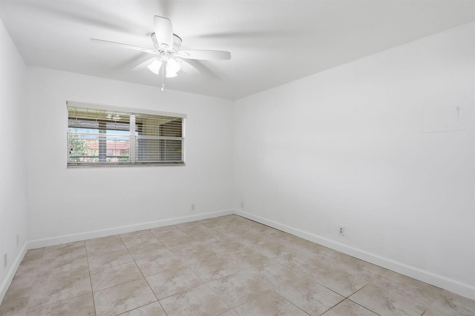 164 Seville G photo 12