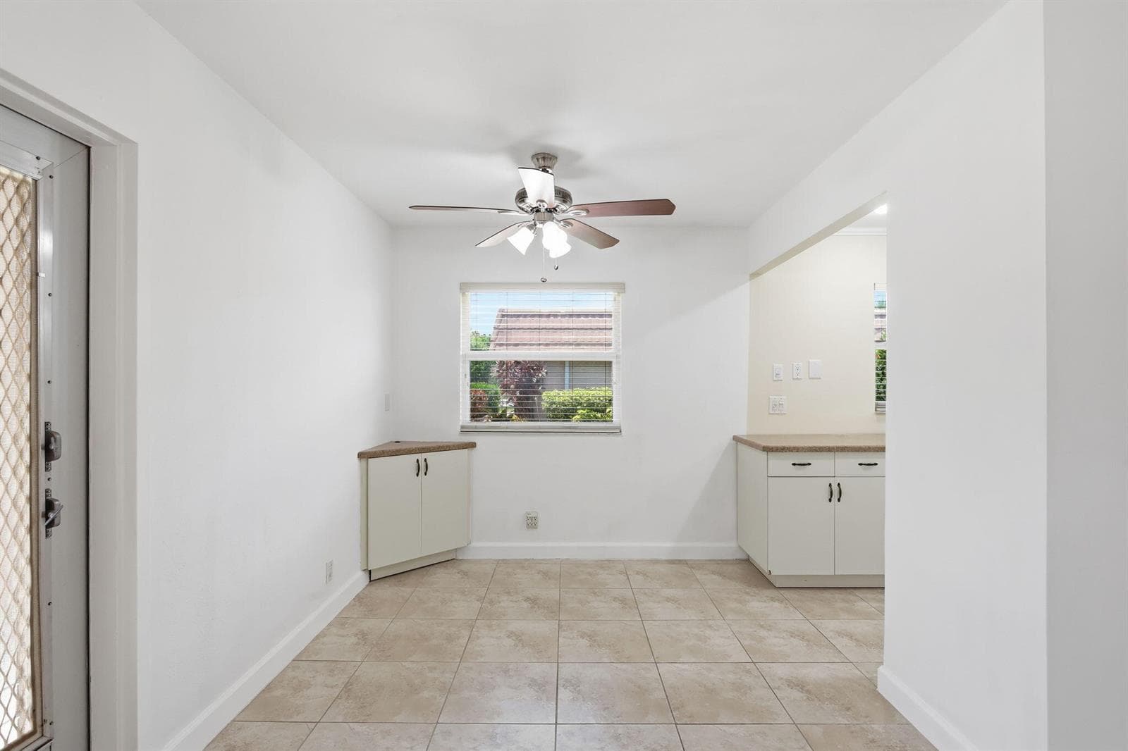 164 Seville G photo 9