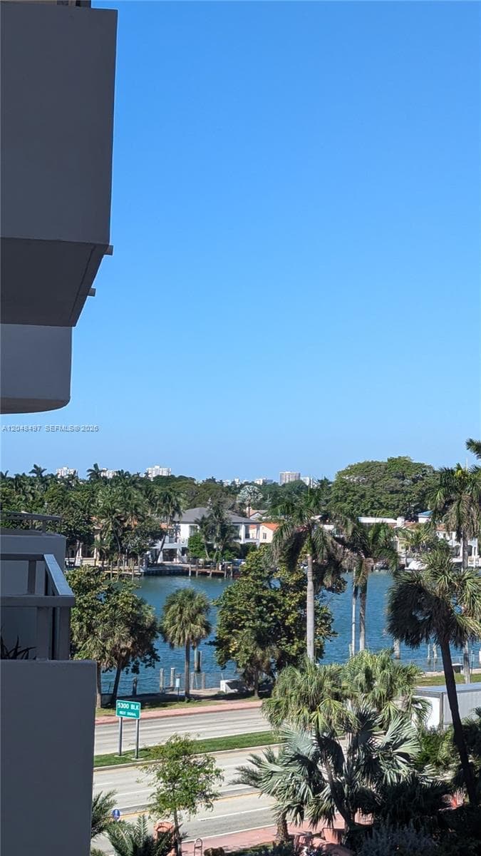 5161 Collins Ave 602 photo 21