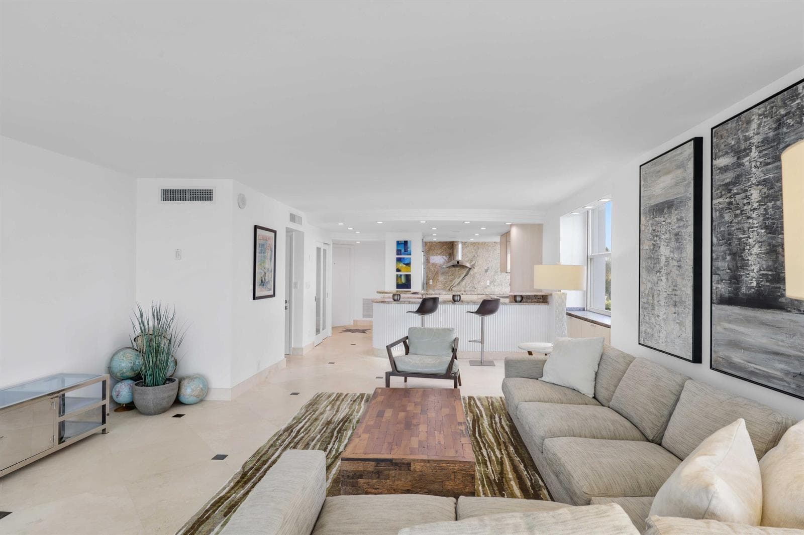 511 Bayshore Drive 401 photo 18