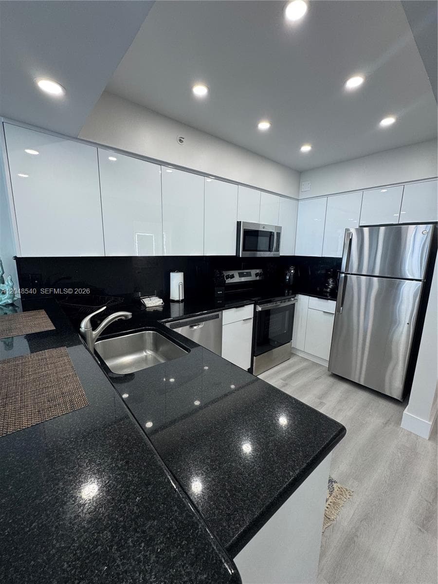 2501 S Ocean Dr PH05 photo 11