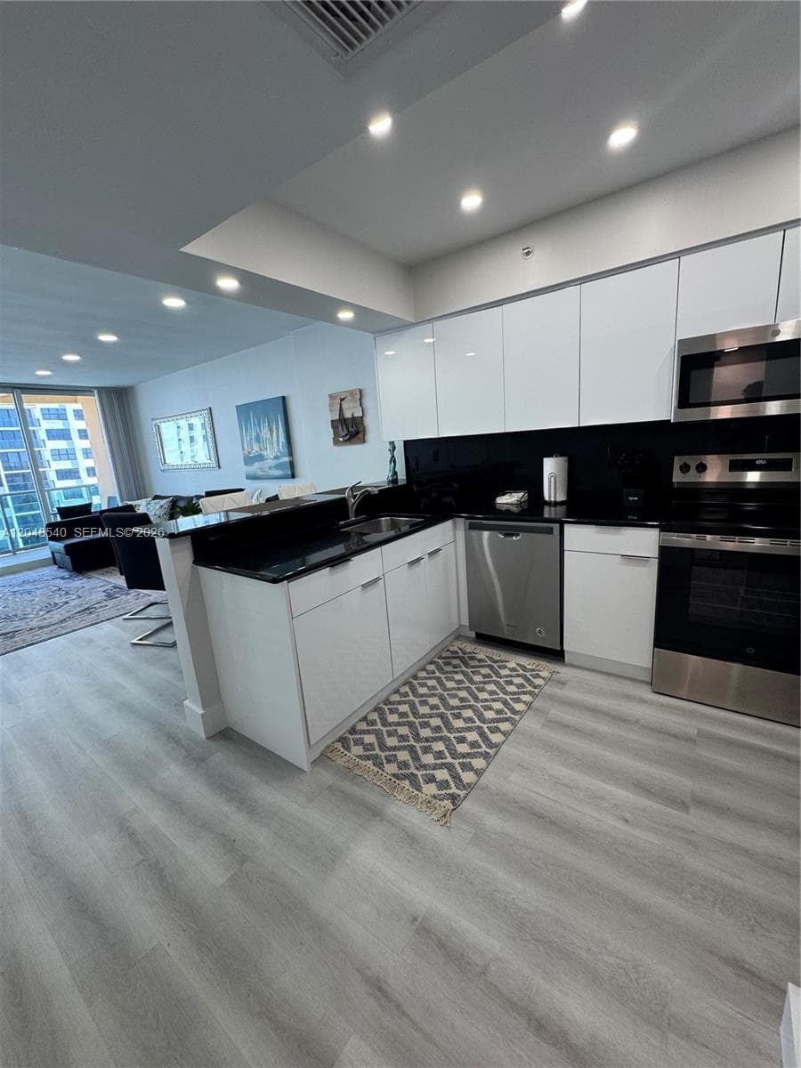 2501 S Ocean Dr PH05 photo 8
