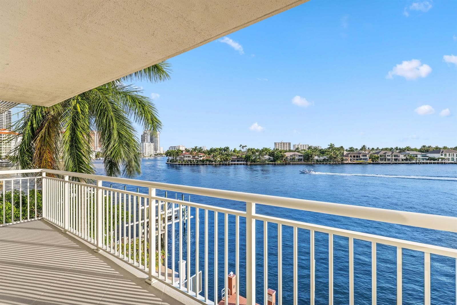 511 Bayshore Drive 401 photo 15