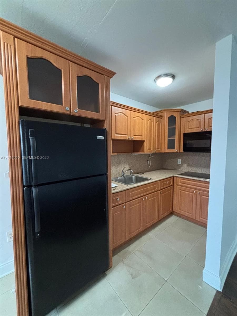 1860 Venice Park Dr 110 photo 12
