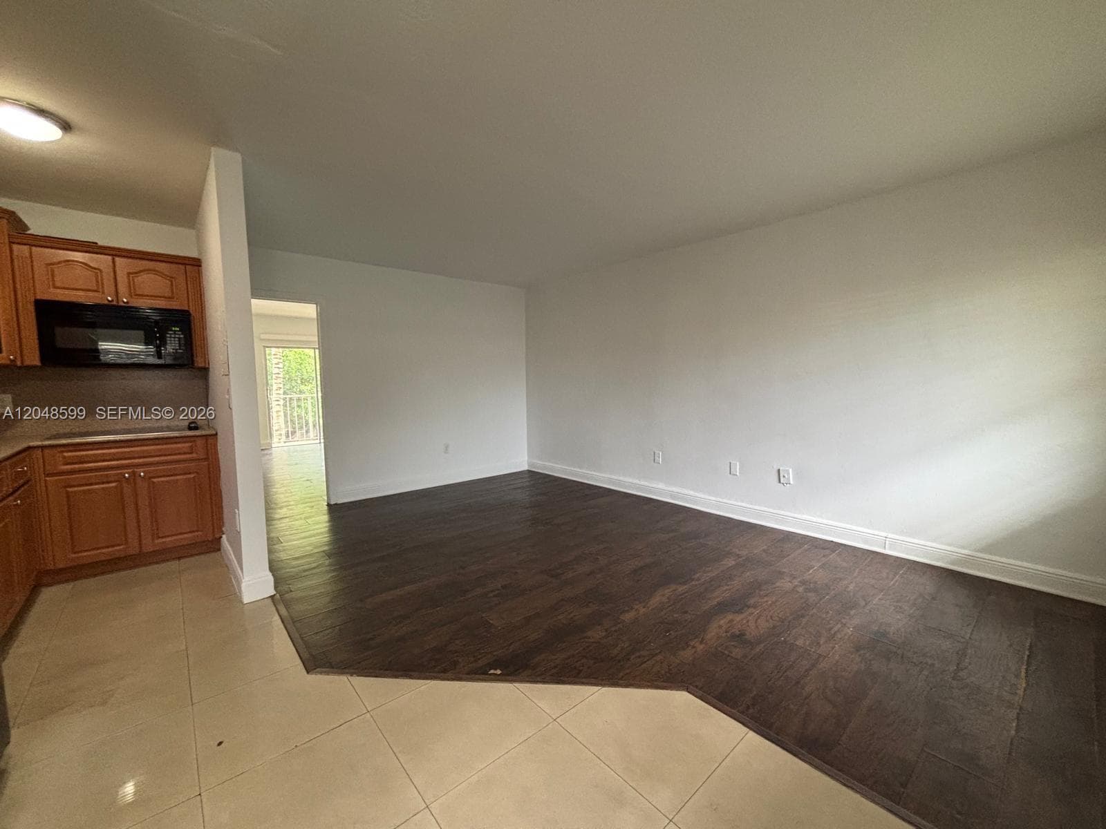 1860 Venice Park Dr 110 photo 7