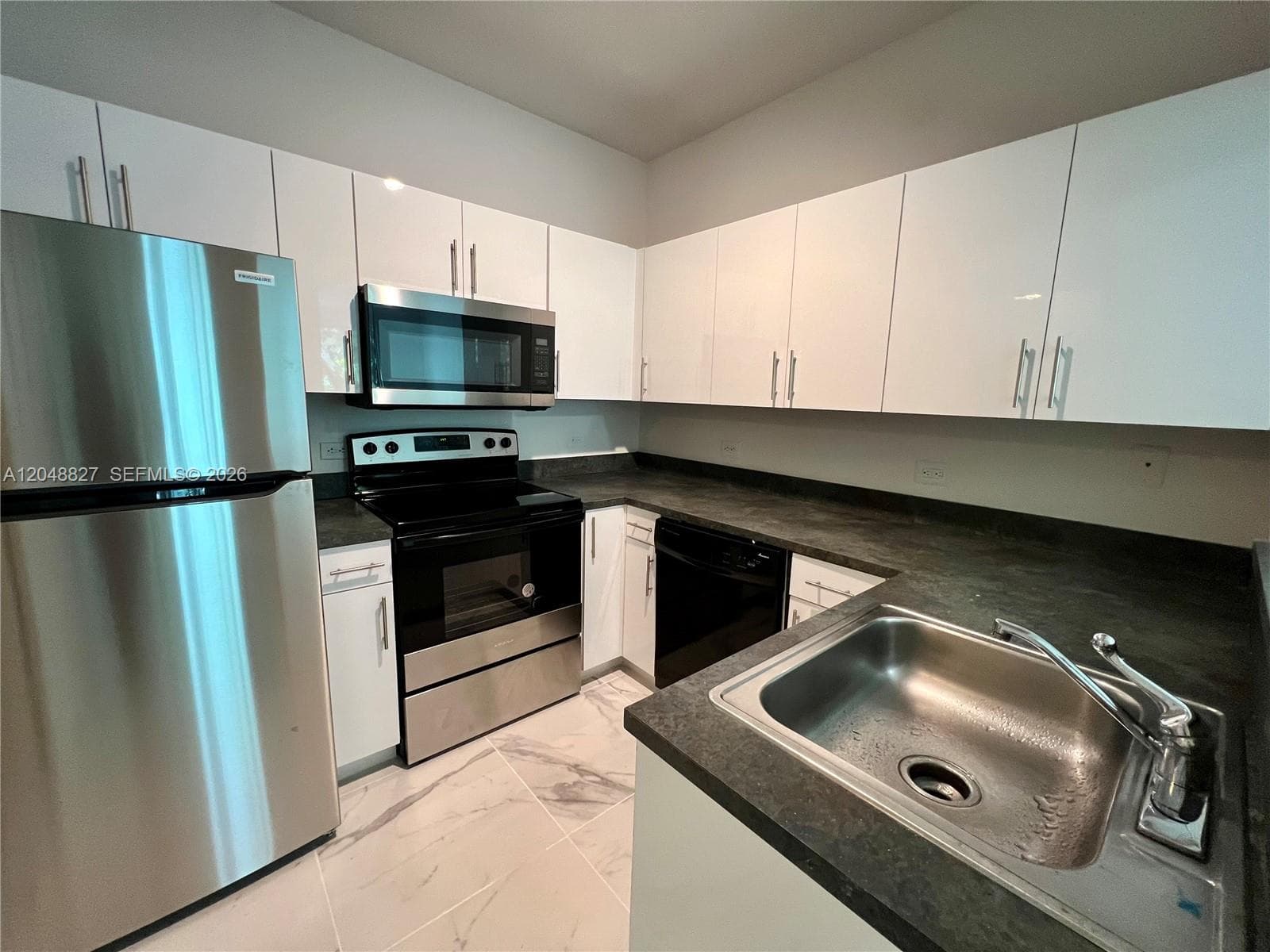 9172 Collins Ave 214 photo 3
