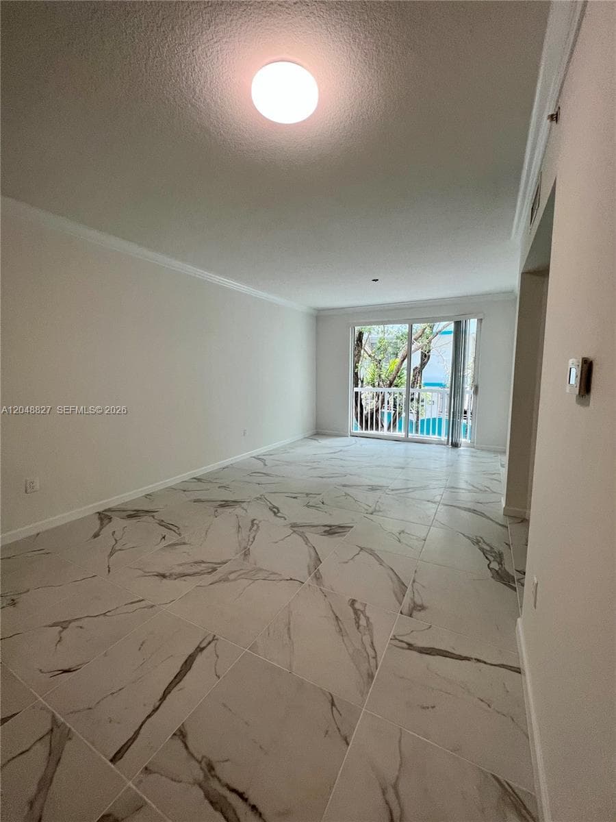 9172 Collins Ave 214 photo 9