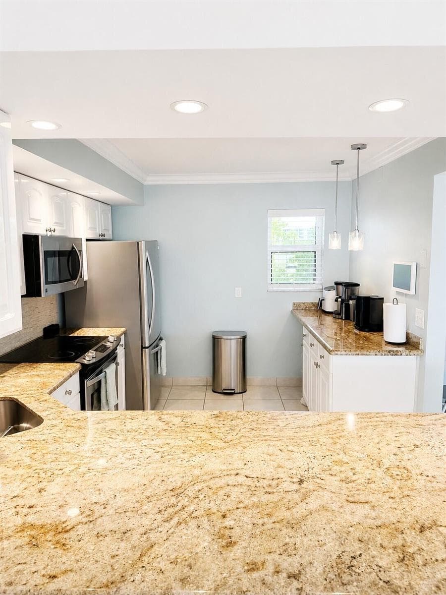 3111 NE 51st Street 301c photo 8