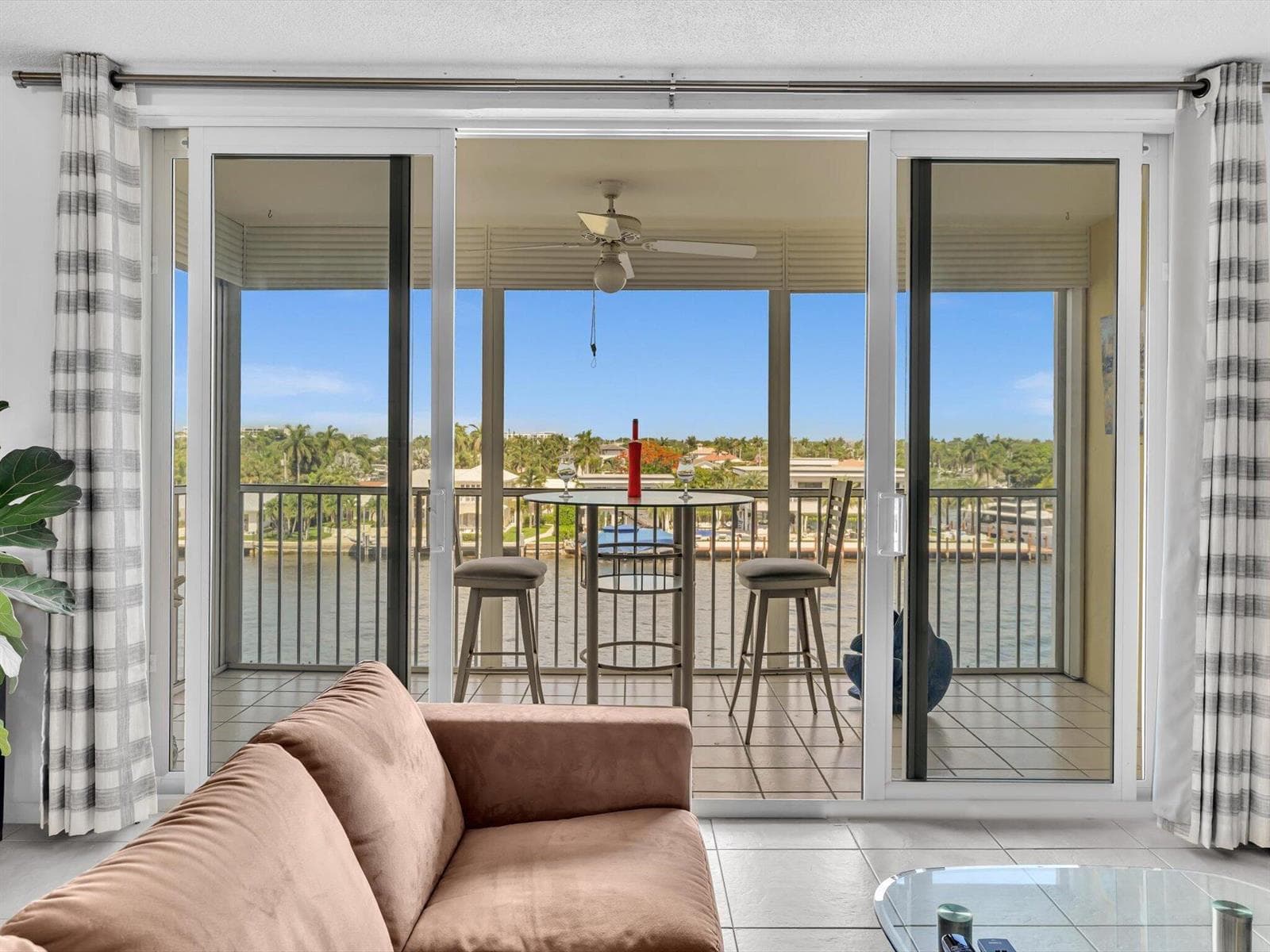 303 N Riverside Drive 503 photo 12