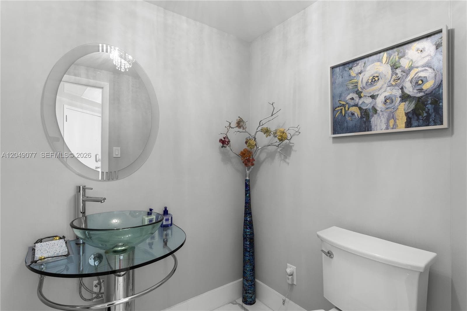 2600 Island Blvd 2603 photo 17